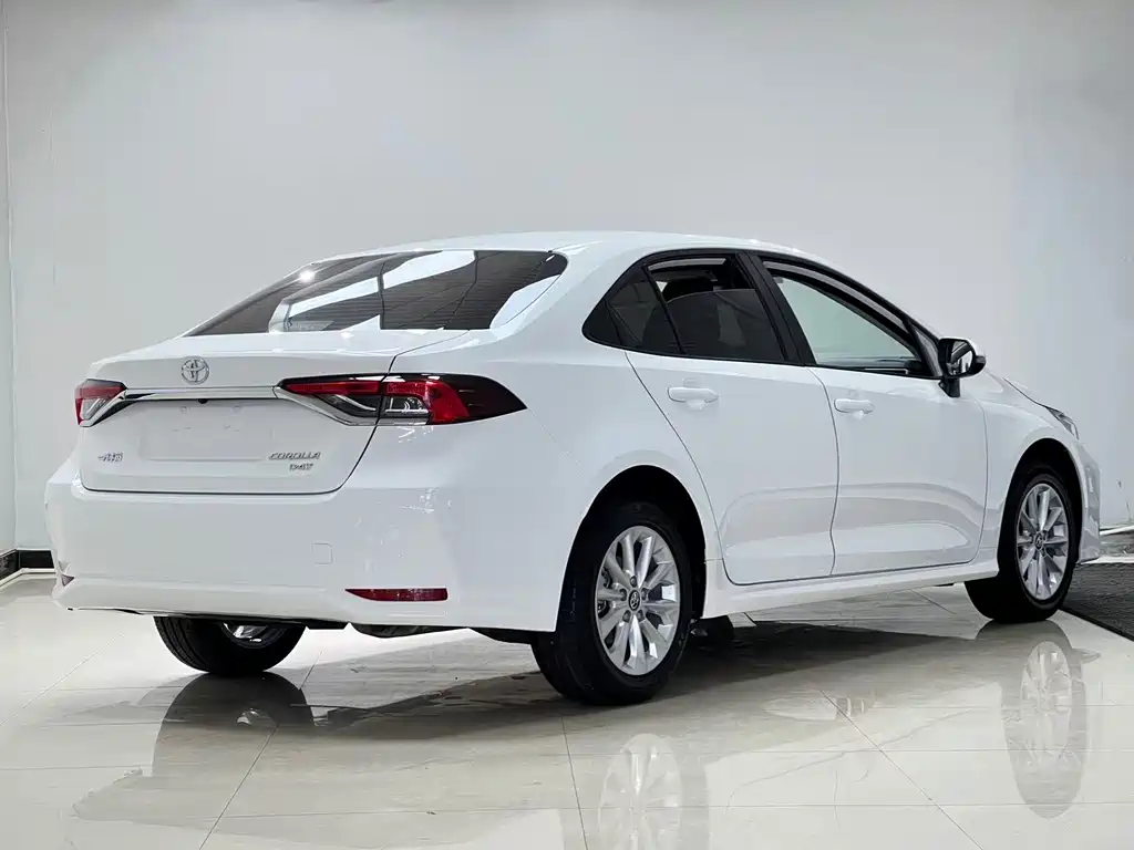 Toyota Corolla — миниатюра 6