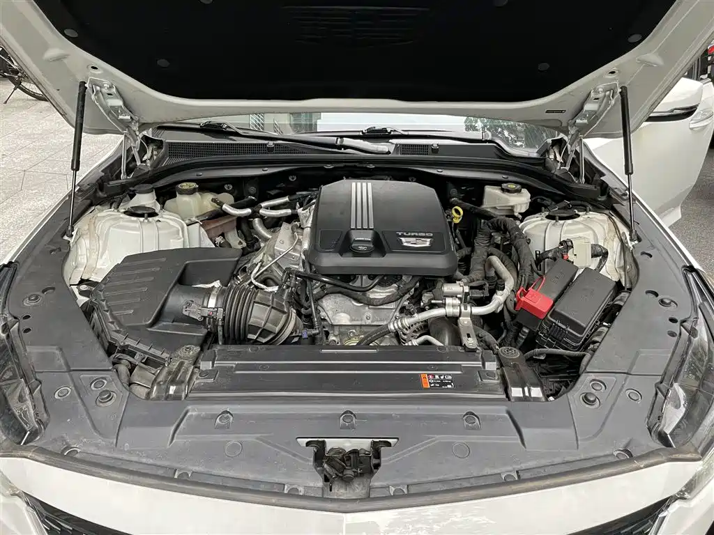 Cadillac CT5 — миниатюра 10