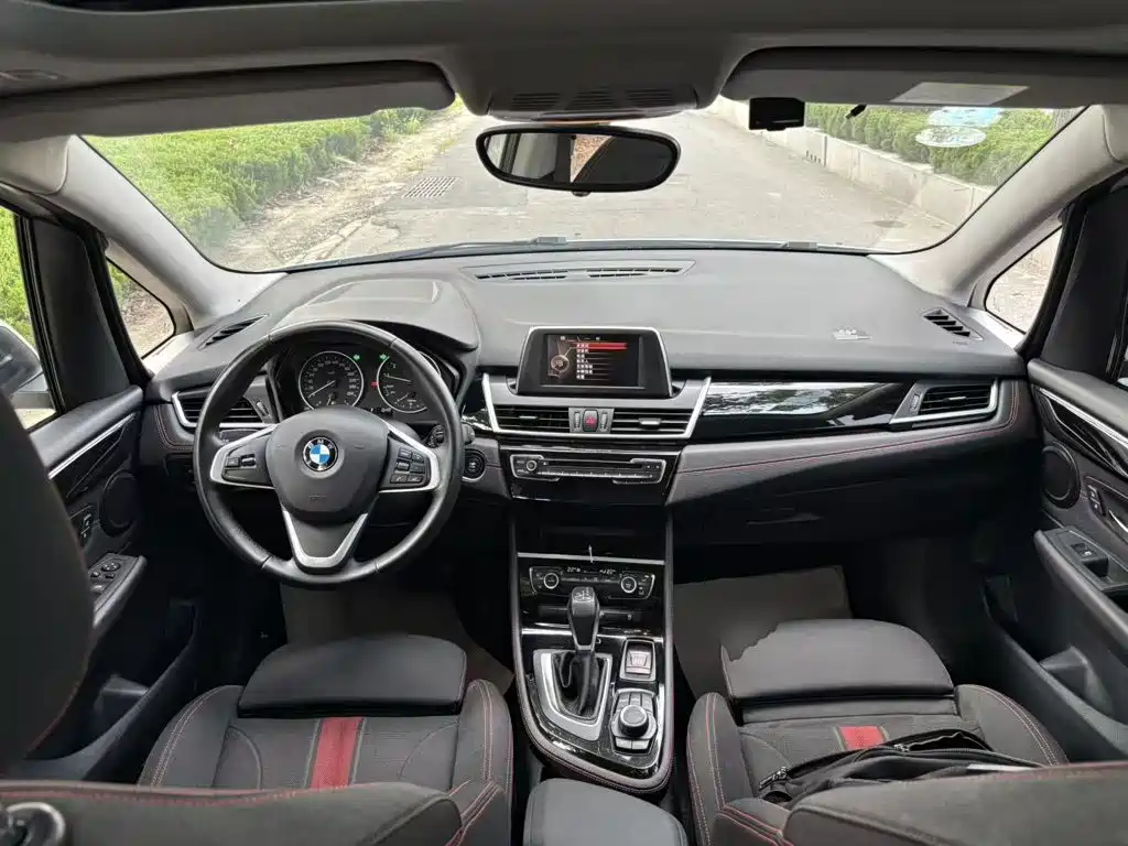 BMW 2 Series Gran Tourer — миниатюра 10