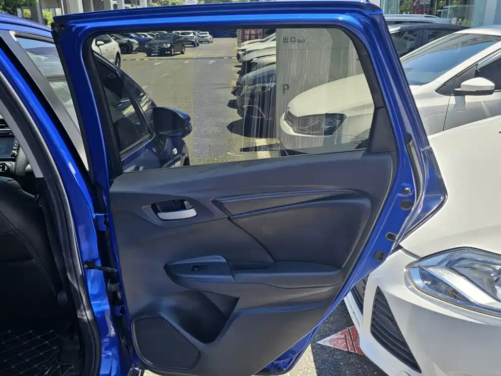 Honda Fit — миниатюра 16