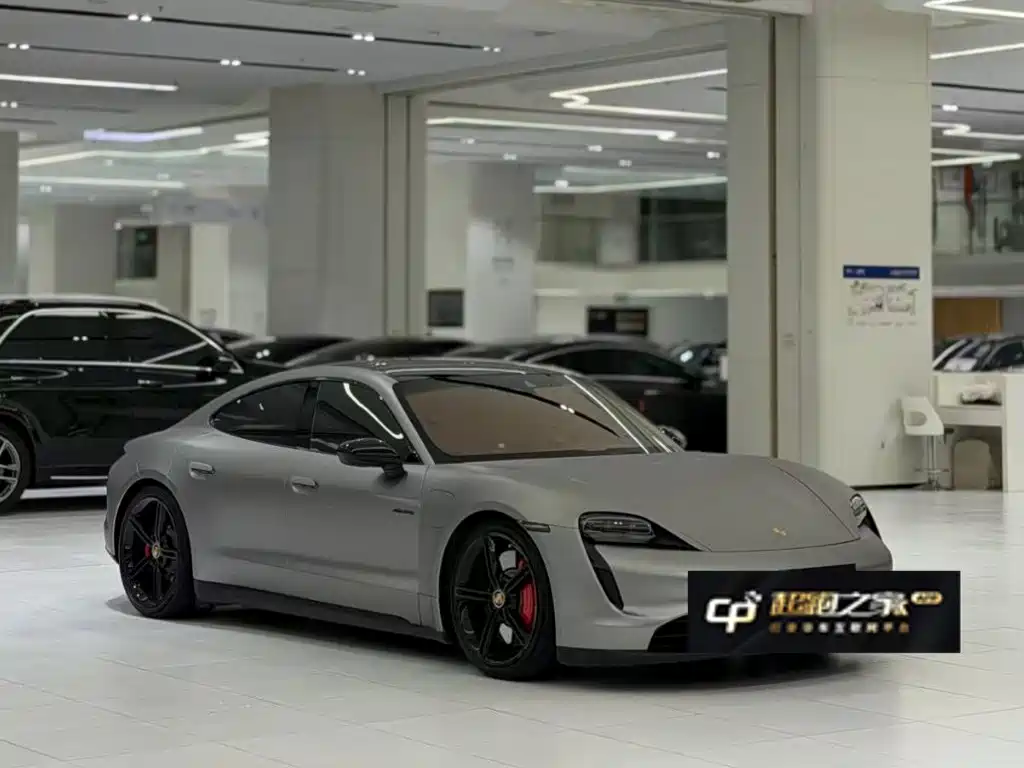 Porsche Taycan — миниатюра 4