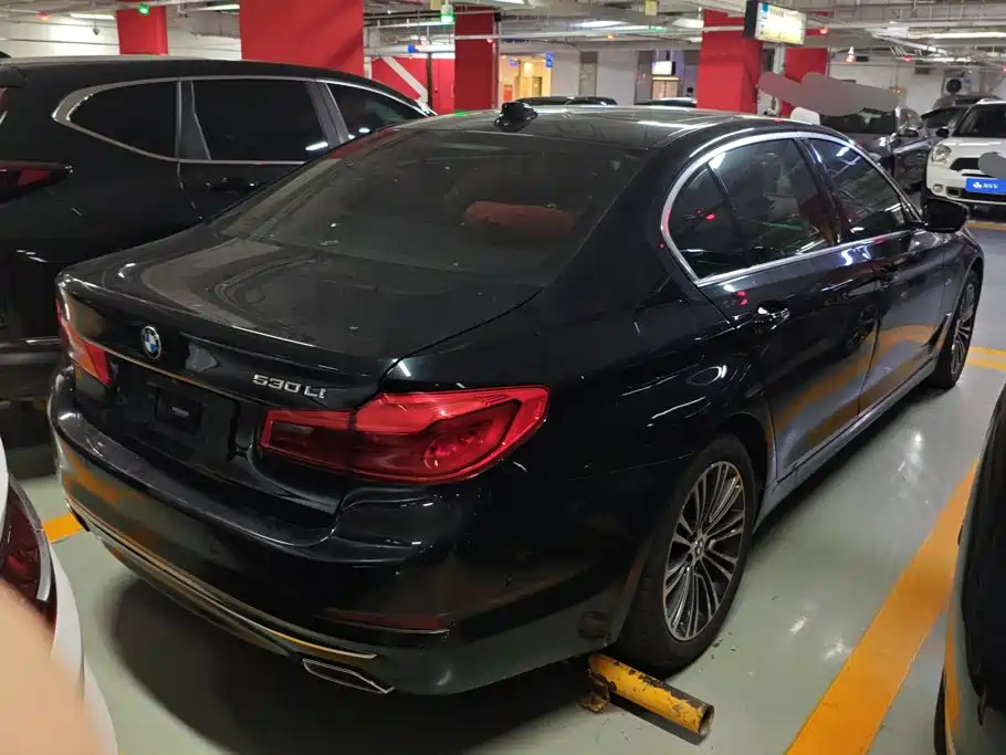 BMW 5 Series — миниатюра 3