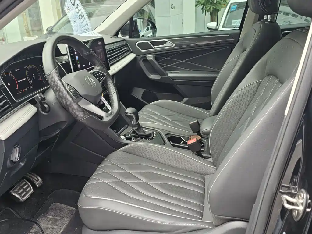 Volkswagen Tiguan L — миниатюра 7