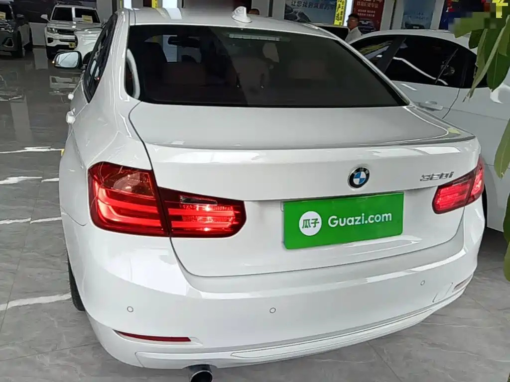 BMW 3 Series — миниатюра 6