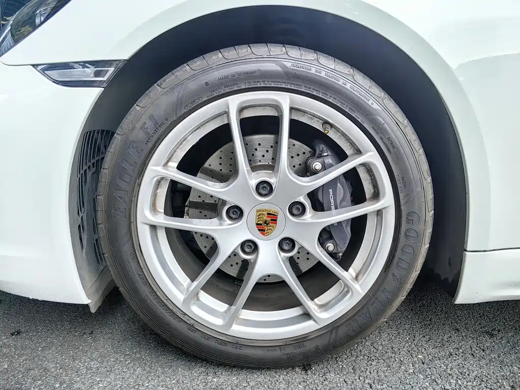 Porsche 718 2022 Cayman 2.0T