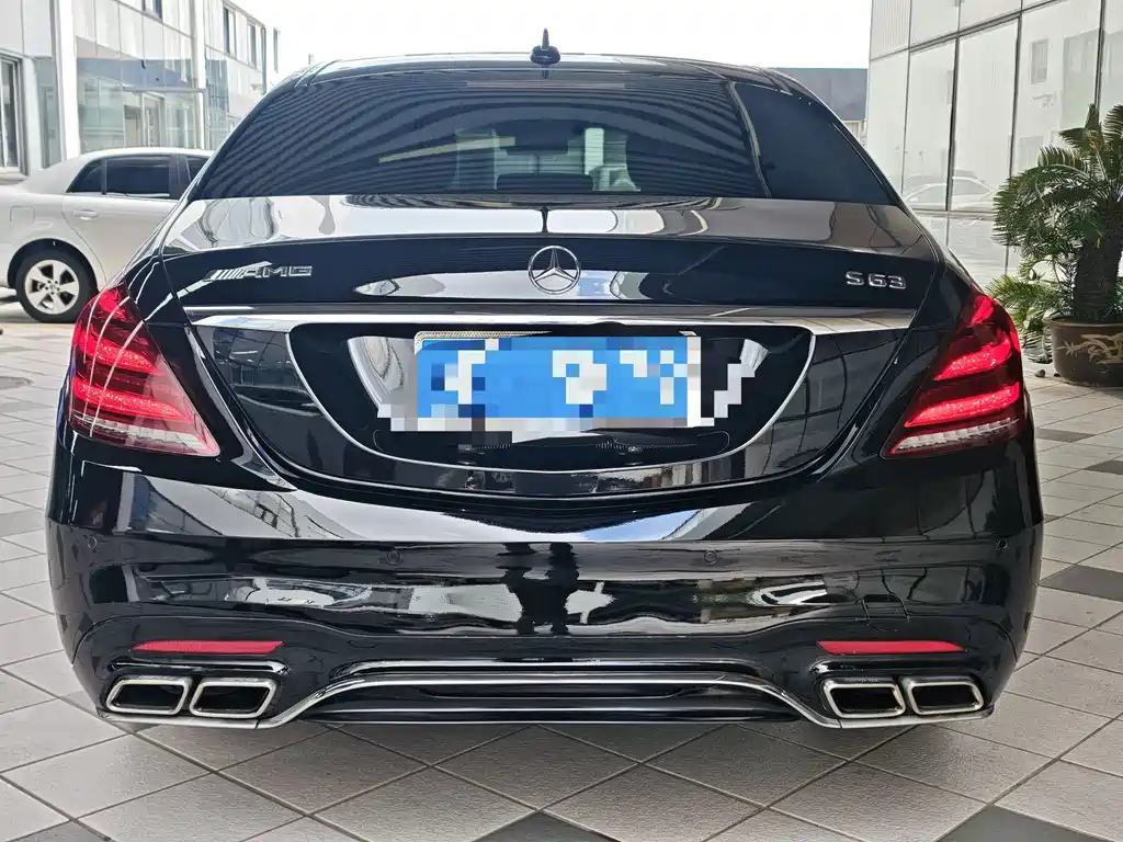 Mercedes-Benz S-Class — миниатюра 6