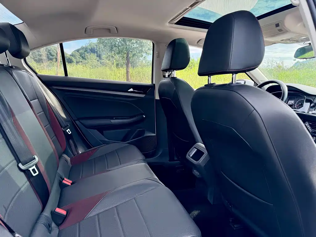 Volkswagen Bora 2019 1.5L AT Comfort VI