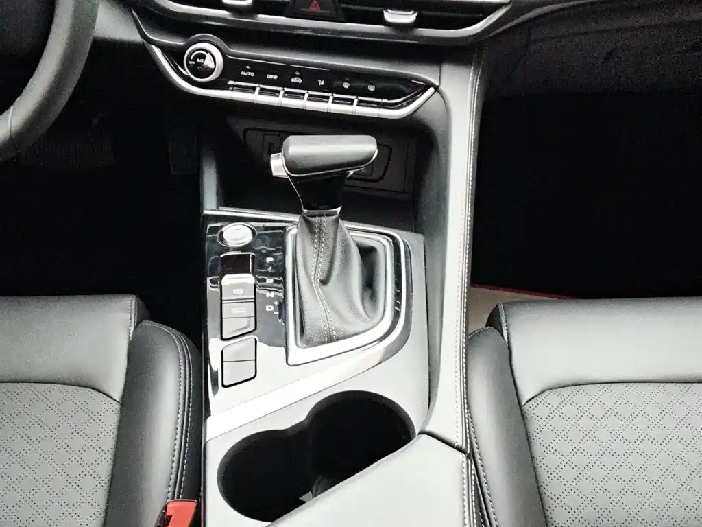 Changan Eado 2020 PLUS NE 1.4T GDI DCT Luxury