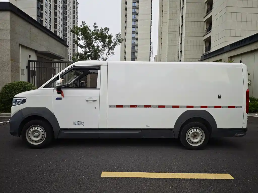 Foton Zhilan Genie E7 — миниатюра 14