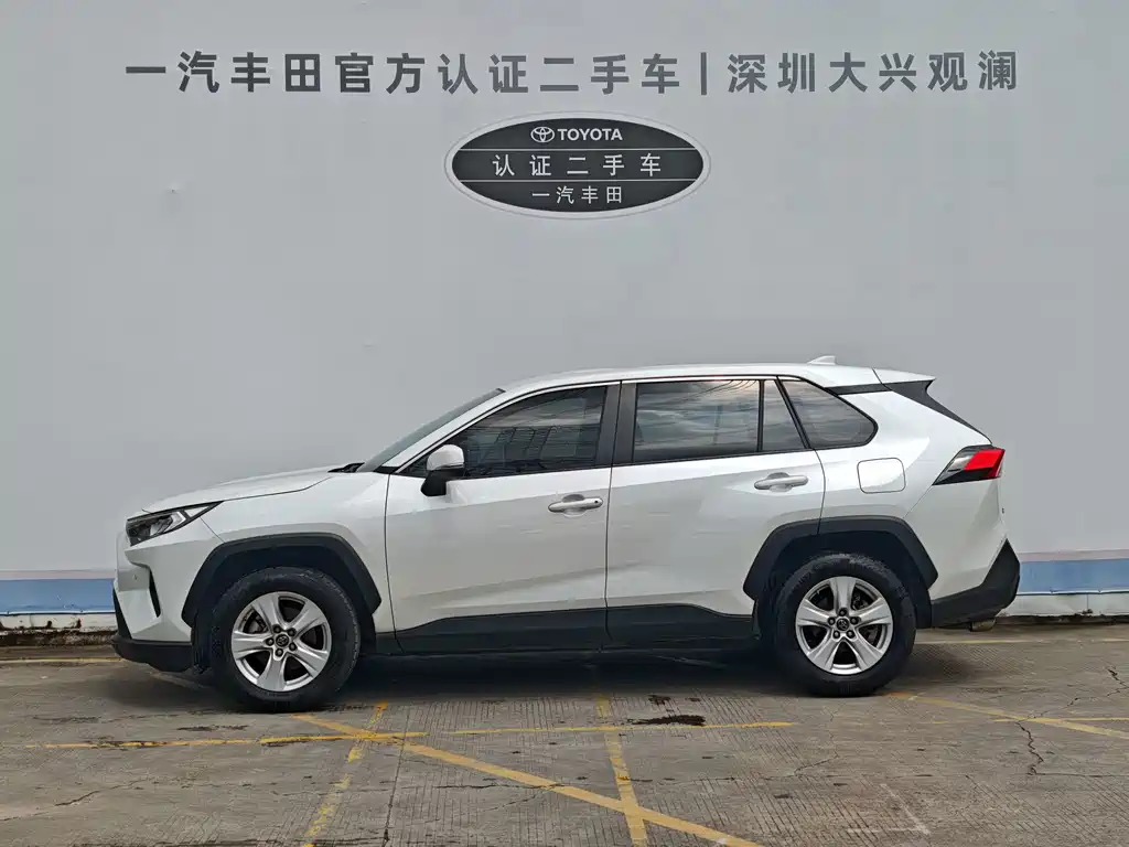 Toyota RAV4 — миниатюра 3
