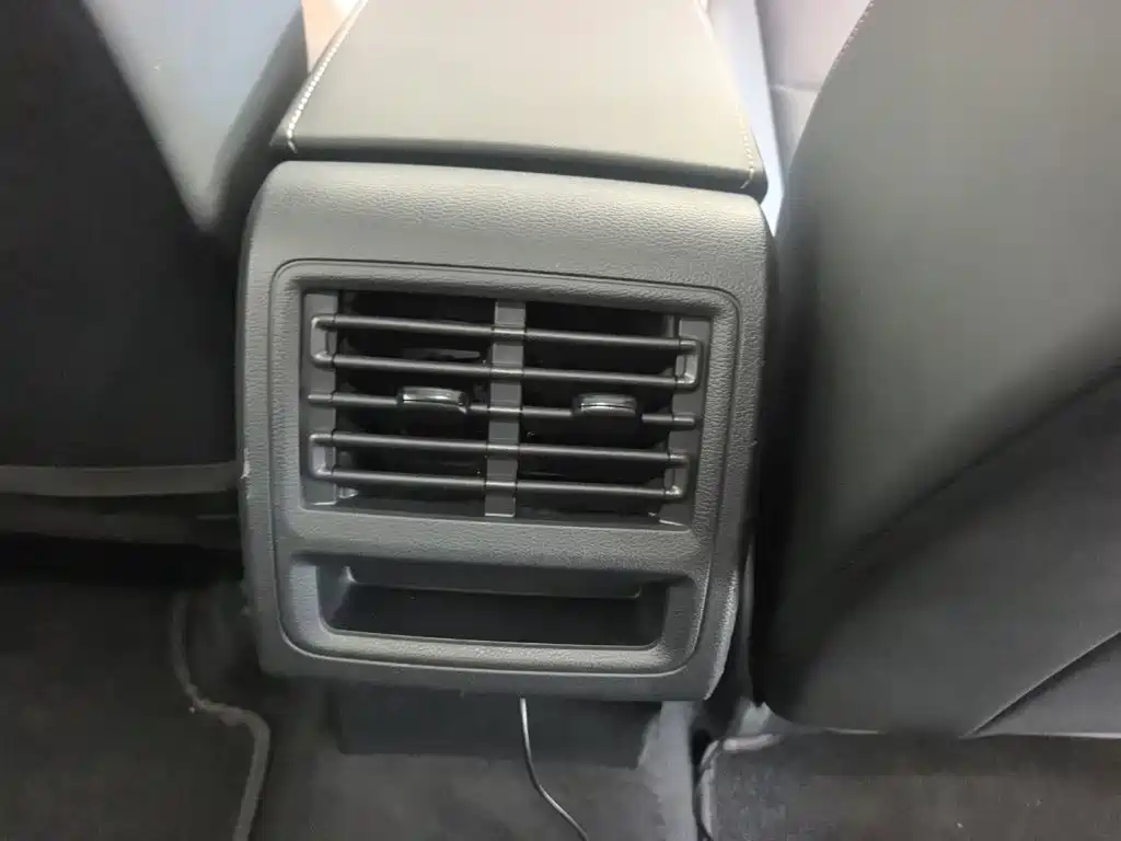 Volkswagen Golf — миниатюра 21