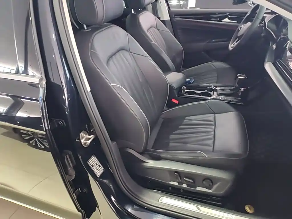 Volkswagen Passat — миниатюра 25