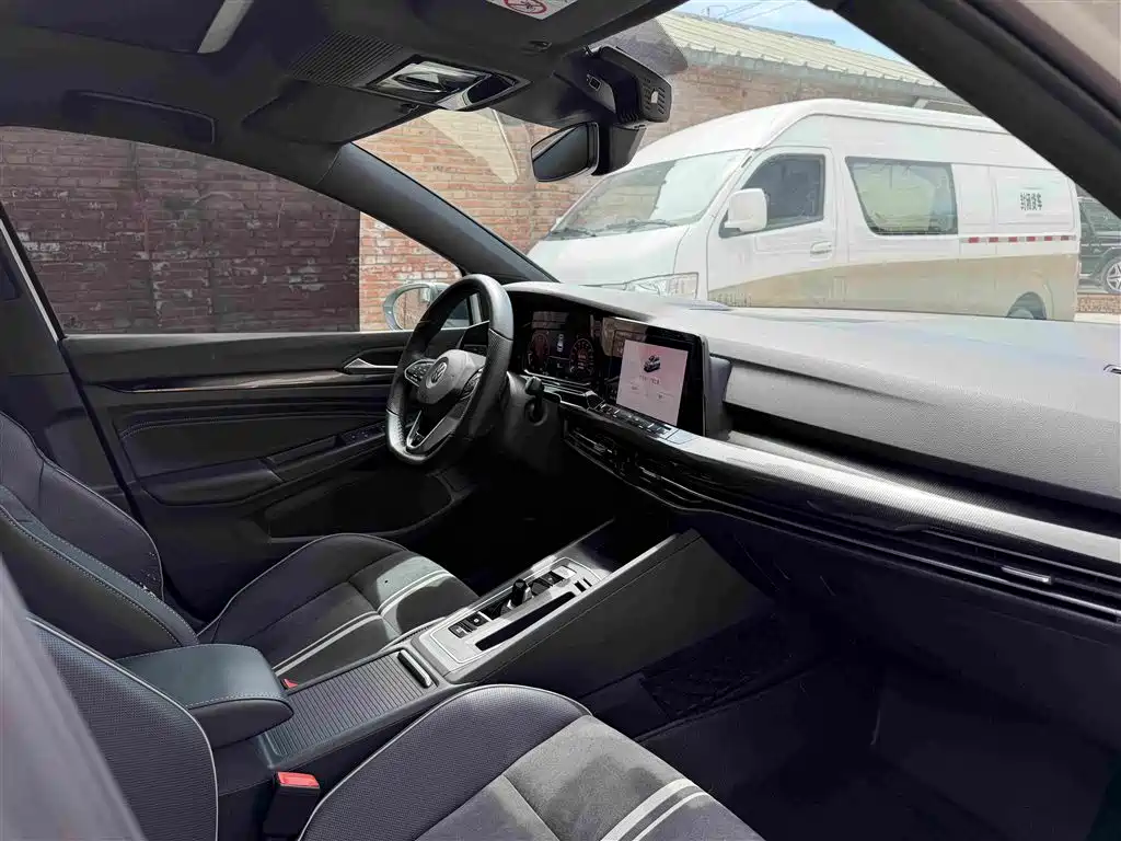 Volkswagen Golf — миниатюра 11
