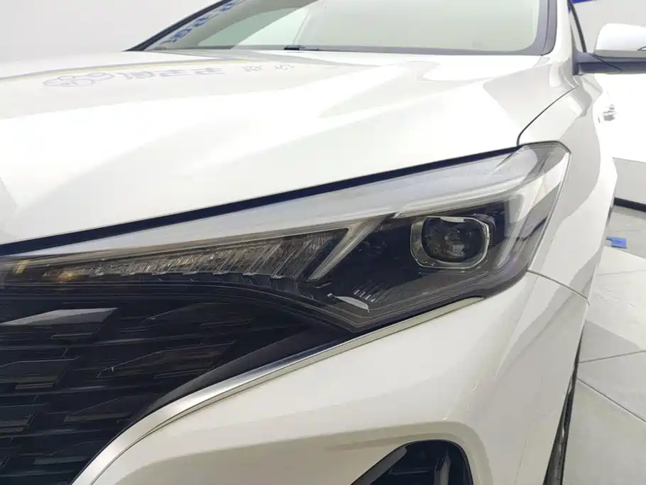 Changan Eado — миниатюра 5