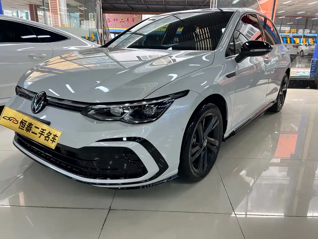 Volkswagen Golf 2024