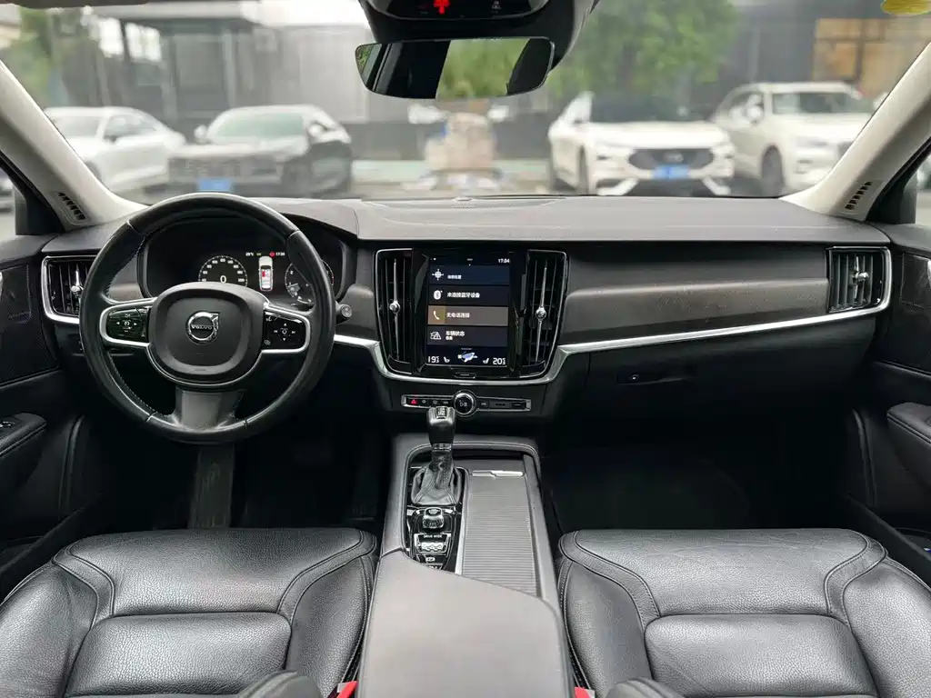 Volvo V90 — миниатюра 10