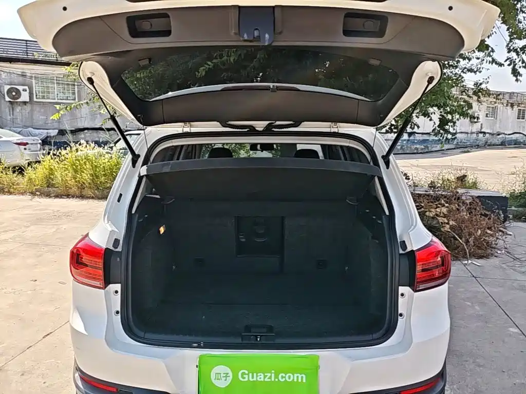 Volkswagen Tiguan — миниатюра 19