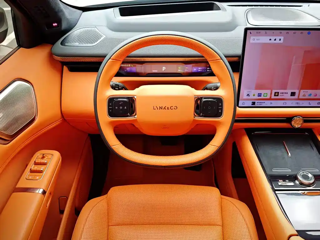 Lynk & Co 900 — миниатюра 15