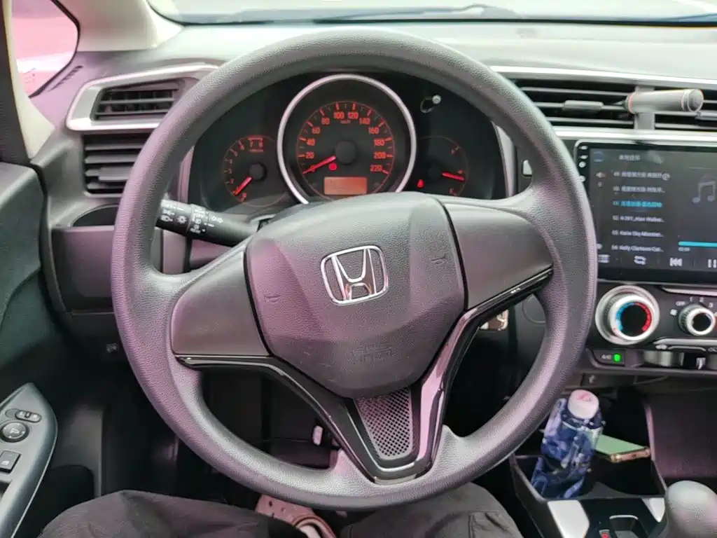 Honda Fit — миниатюра 11
