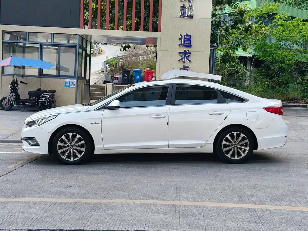 Hyundai Sonata — миниатюра 7