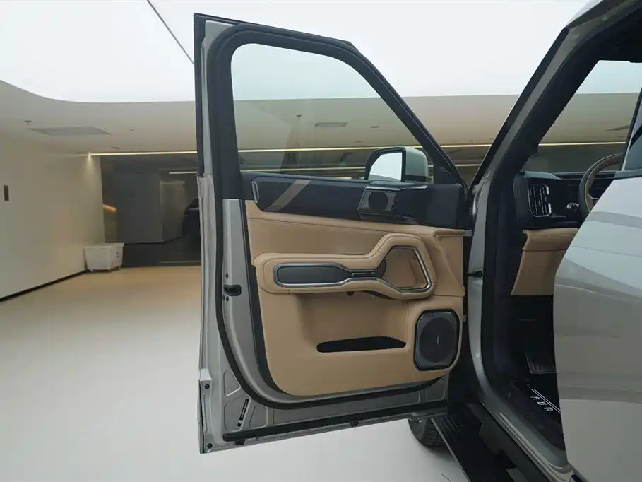 FANG CHENG BAO LEOPARD 8