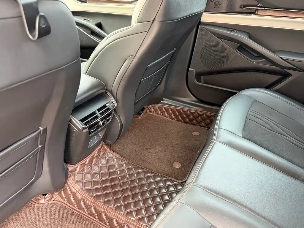 Ford Mondeo — миниатюра 14