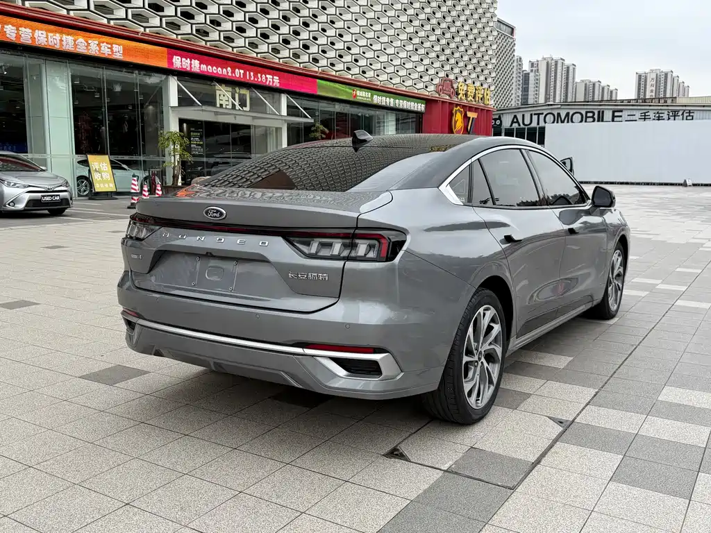 Ford Mondeo — миниатюра 17