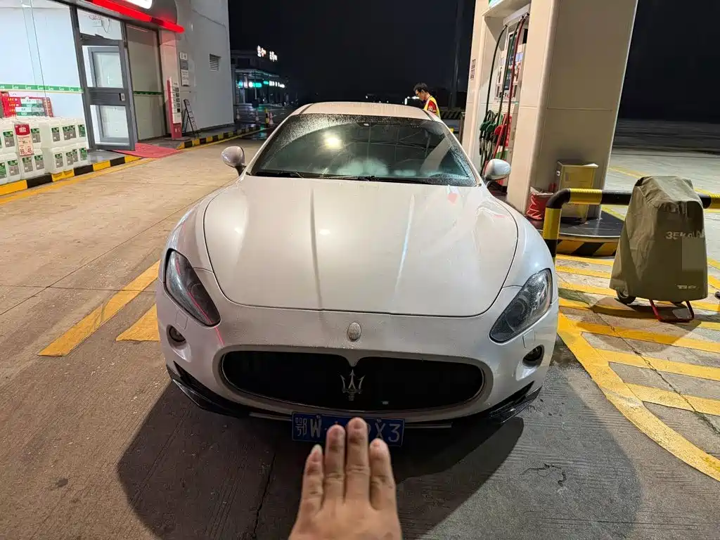 Maserati GranTurismo — миниатюра 4