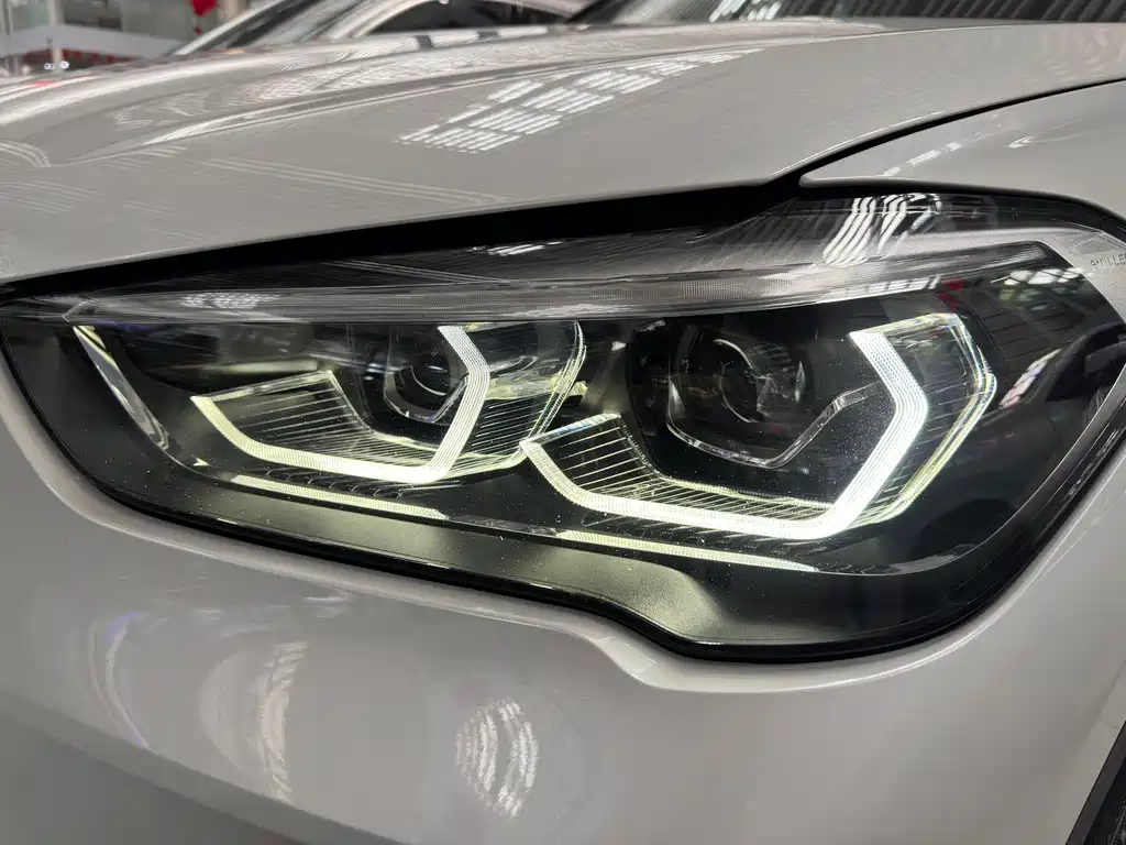 BMW X1 — миниатюра 4