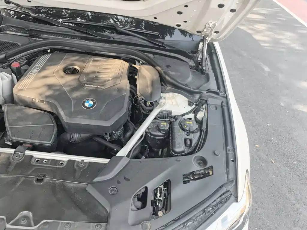 BMW 5 Series — миниатюра 20