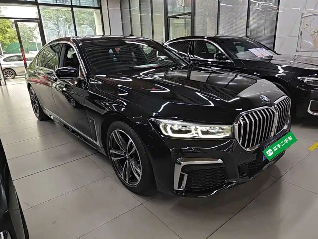 BMW 7 Series — миниатюра 4