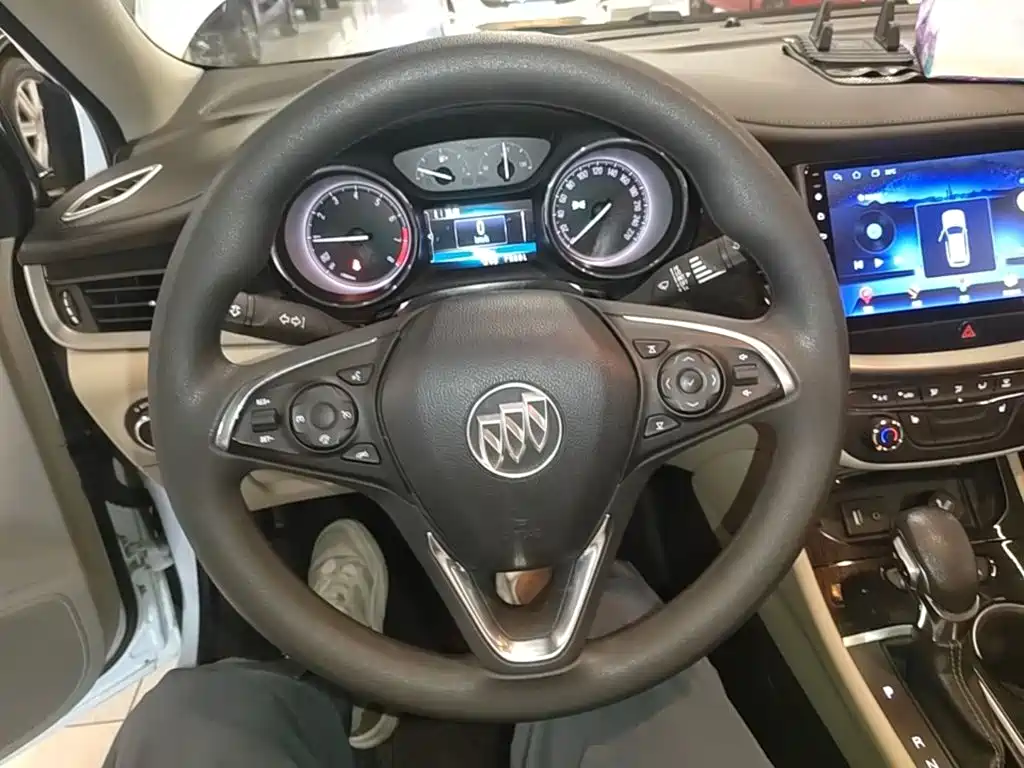 Buick Verano — миниатюра 11