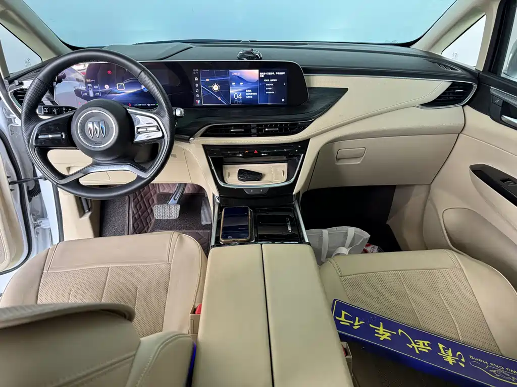 Buick GL8 Hybrid — миниатюра 8