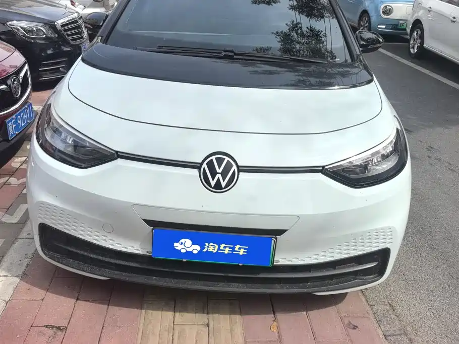 Volkswagen ID.3 — миниатюра 2