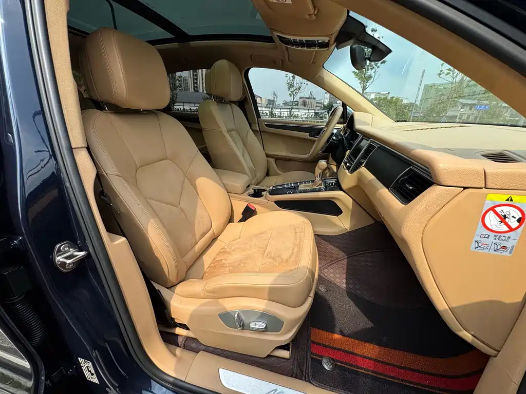 Porsche Macan — миниатюра 9