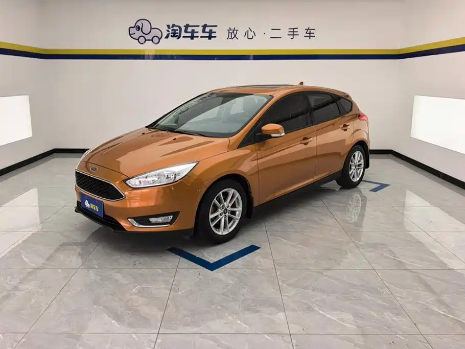 2017 Ford Focus - zdjęcie 1 z 16