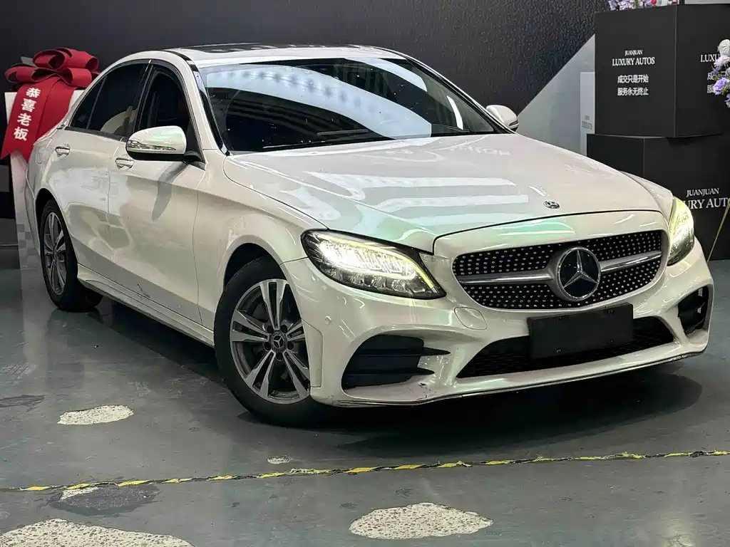 Mercedes-Benz C-Class — миниатюра 3