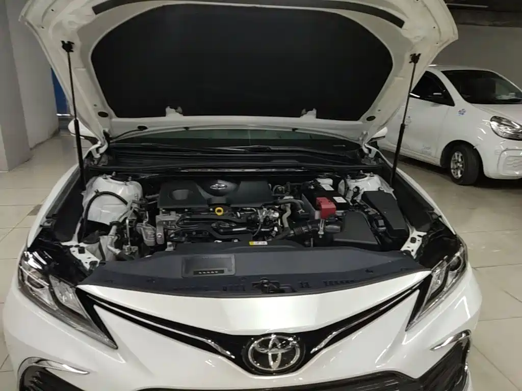 Toyota Camry — миниатюра 20