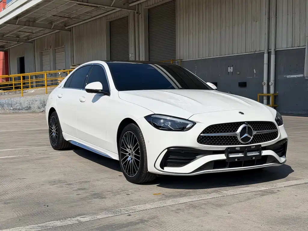 Mercedes-Benz C-Class — миниатюра 3