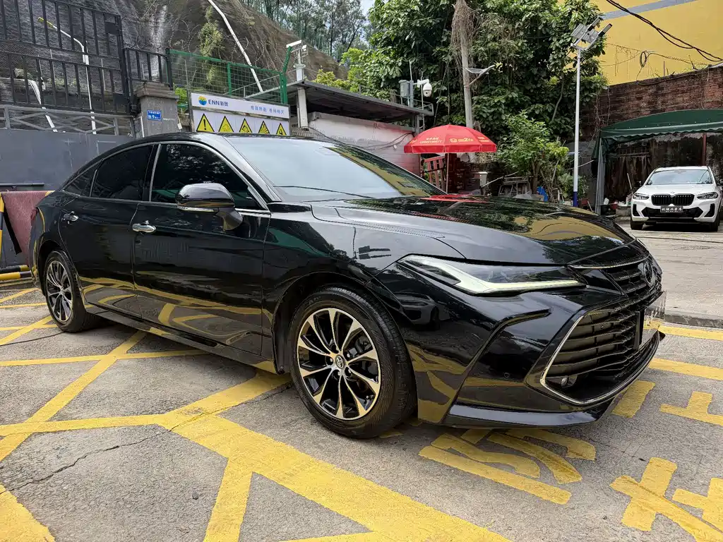 Toyota Avalon — миниатюра 3