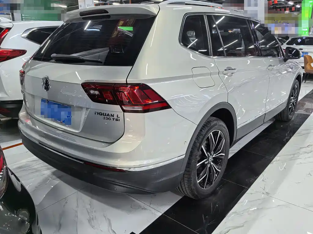 Volkswagen Tiguan L L 2020 330TSI AT Luxury VI