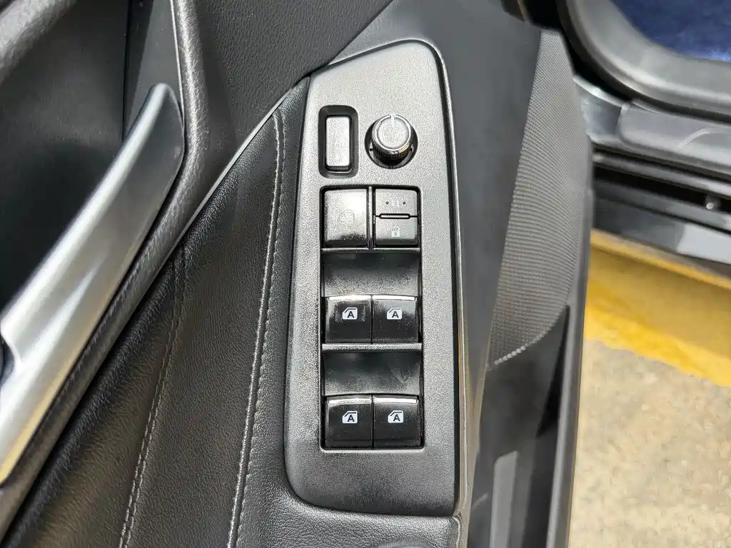 Toyota Avalon — миниатюра 11