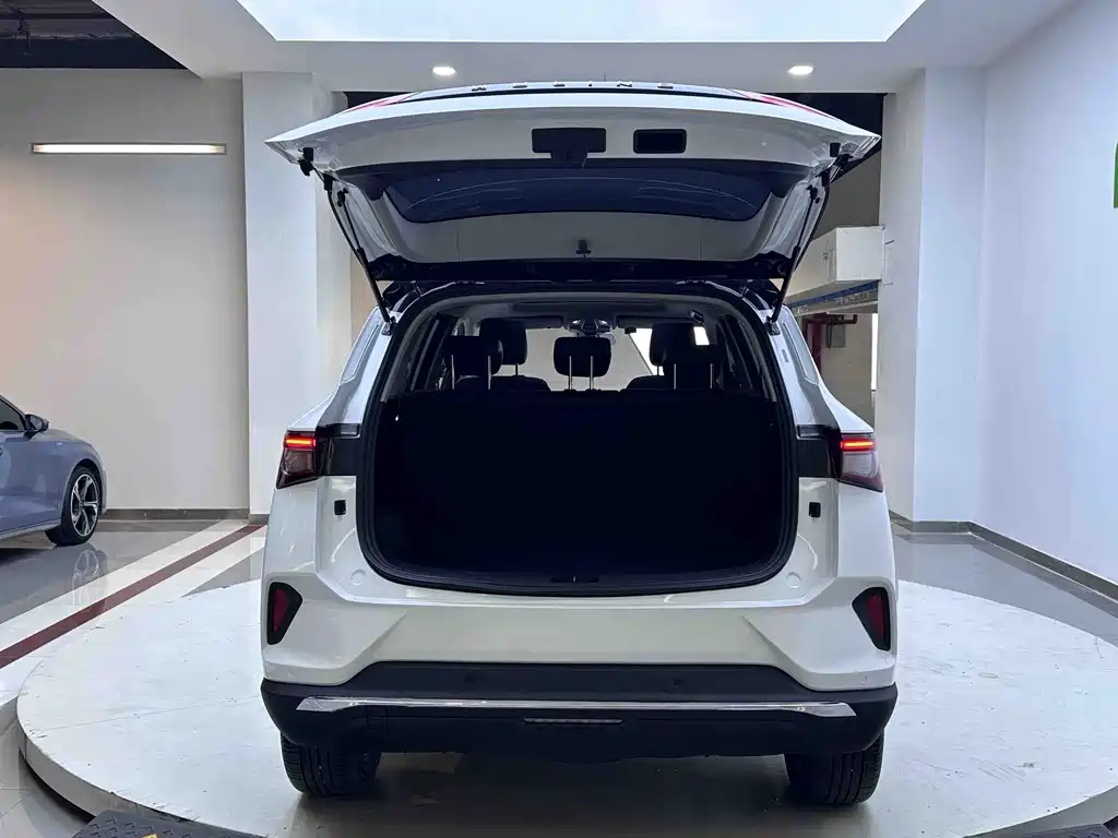 Wuling Xingchen — миниатюра 9