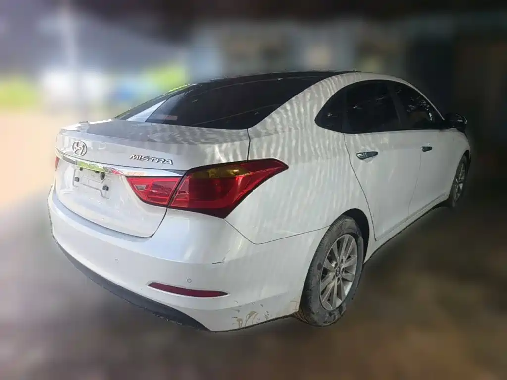 Hyundai Mistra — миниатюра 12