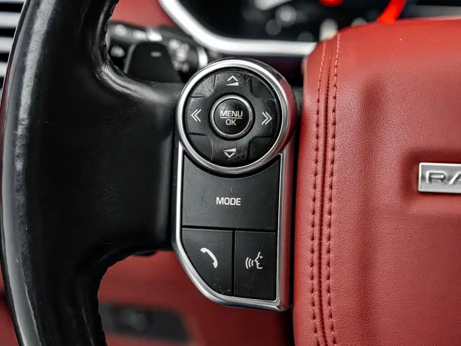 Land Rover Range Rover — миниатюра 9