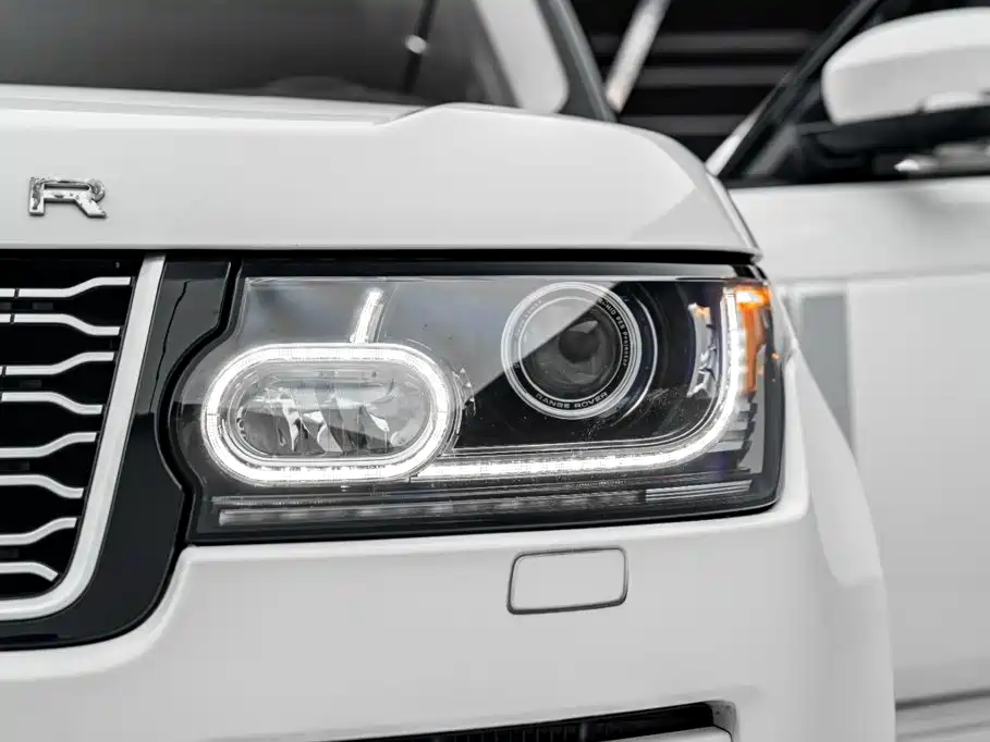 Land Rover Range Rover — миниатюра 35