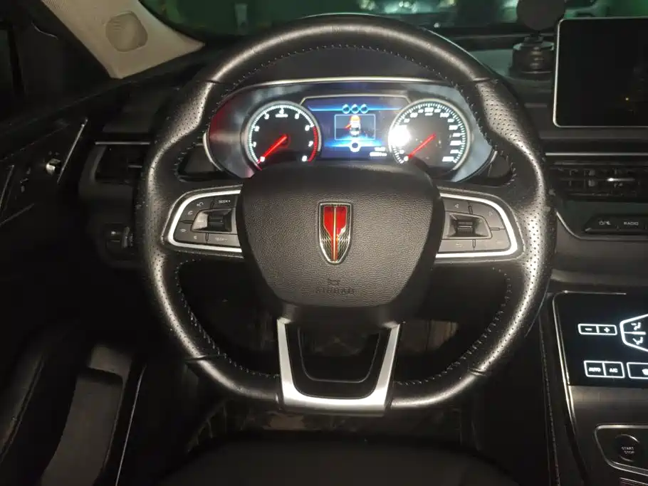 Hongqi Hongqi H5 — миниатюра 15