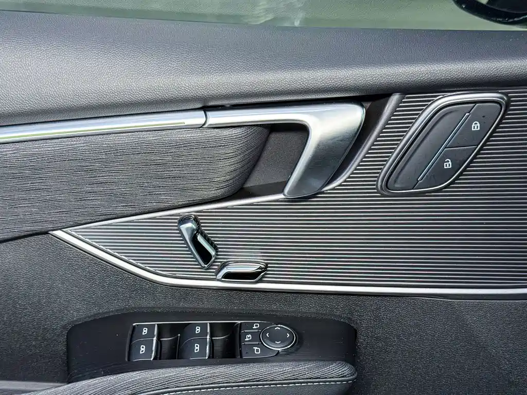 Buick LaCrosse — миниатюра 5