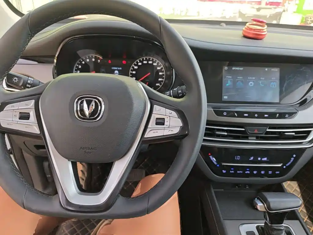 Changan CS35PLUS — миниатюра 10