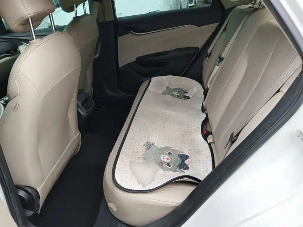 Buick Excelle — миниатюра 17